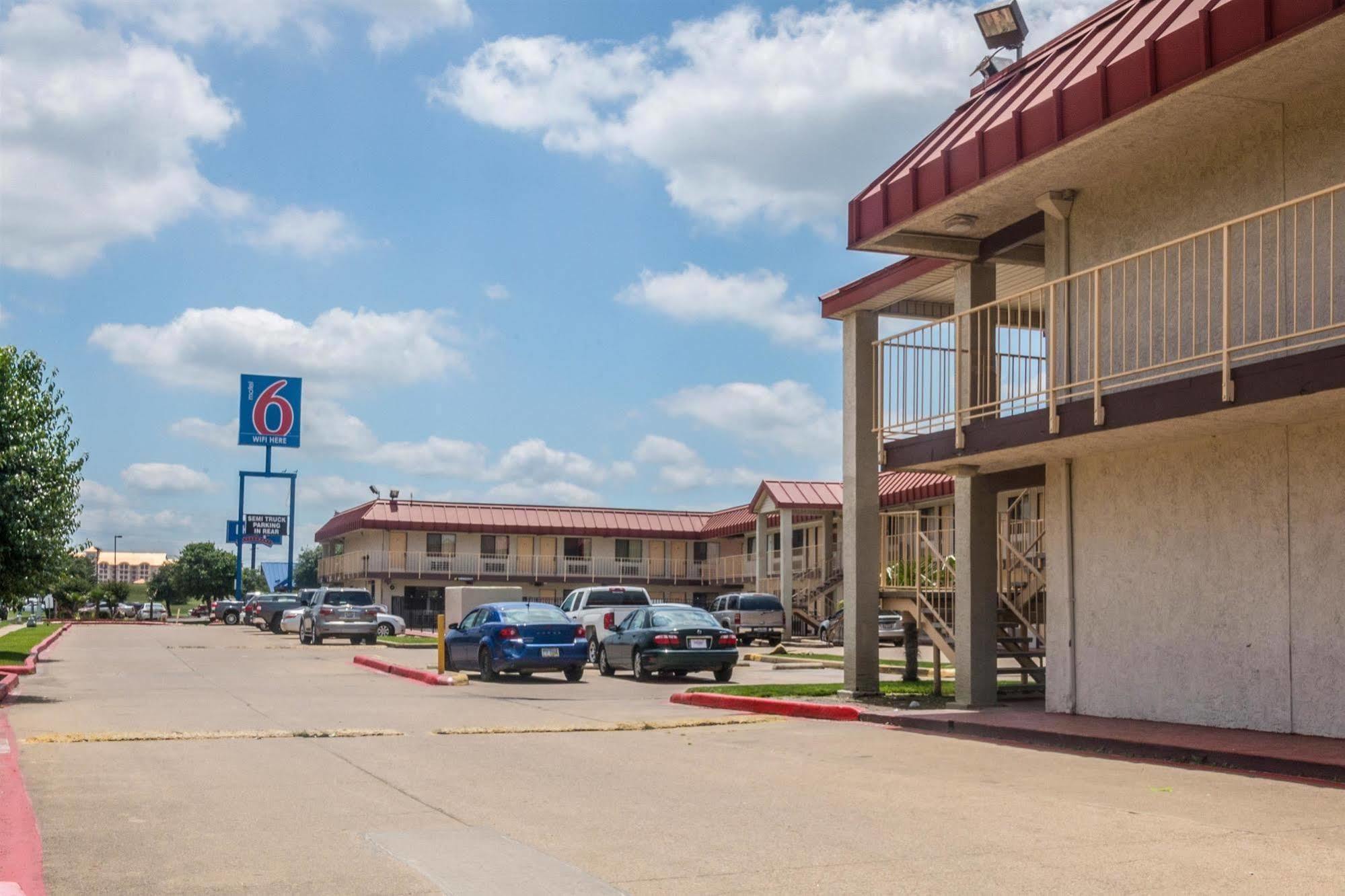 Motel 6-Mesquite, Tx - Rodeo - Convention Ctr Exteriör bild